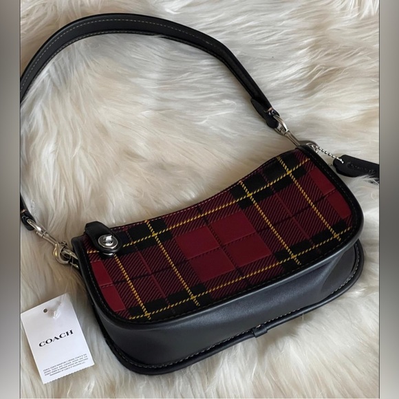 💰SOLD - CG177 - Coach Swinger 20 with Plaid Print - Picture 5 of 11